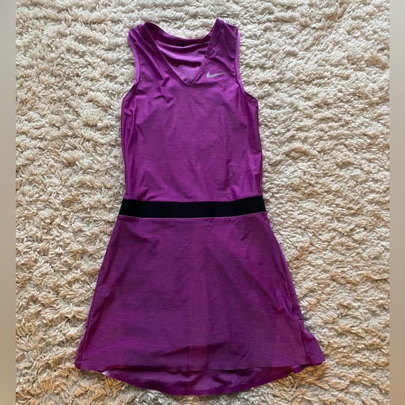 Nike Women’s Dri FIT Golf Dress - Picture 5 of 9